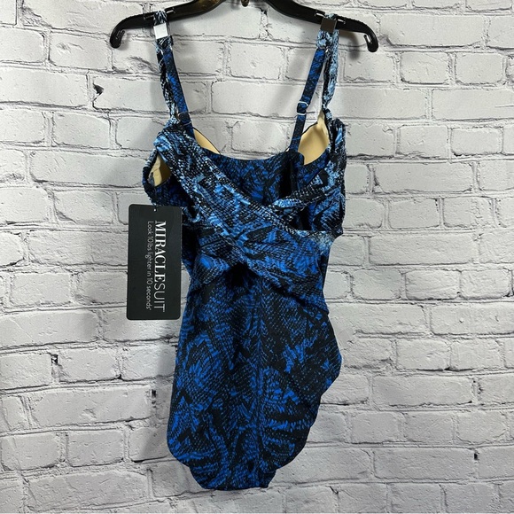 Miraclesuit Peregrina One Piece Shaping Swimsuit Snakeskin Boa Blues 12 NWT - Picture 3 of 12
